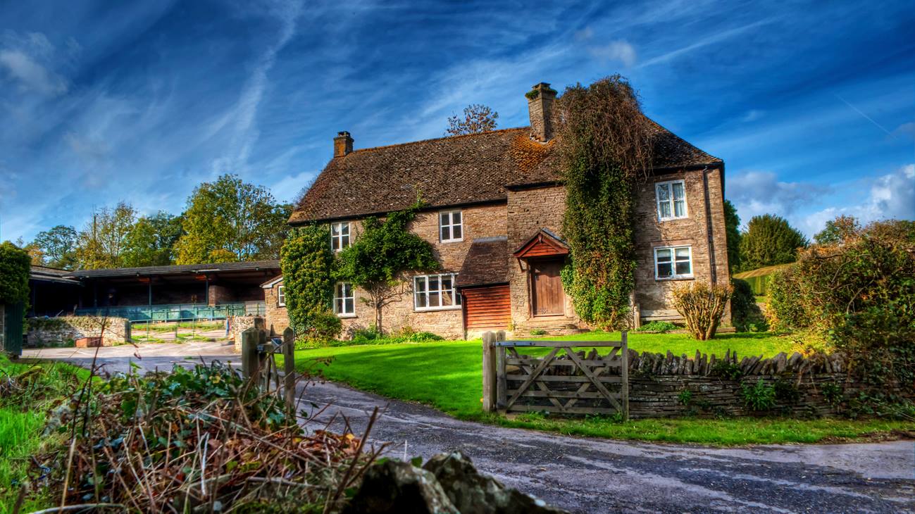 Luxury rooms, only a 40 second walk from The Bridge Inn, Michaelchurch Escley